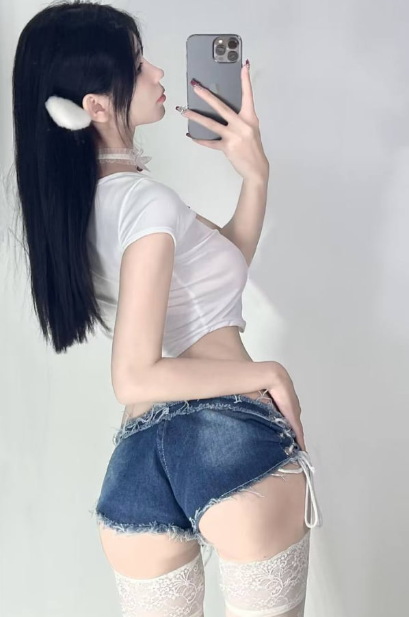 篮球与足球教练培训体系的商业差异分析